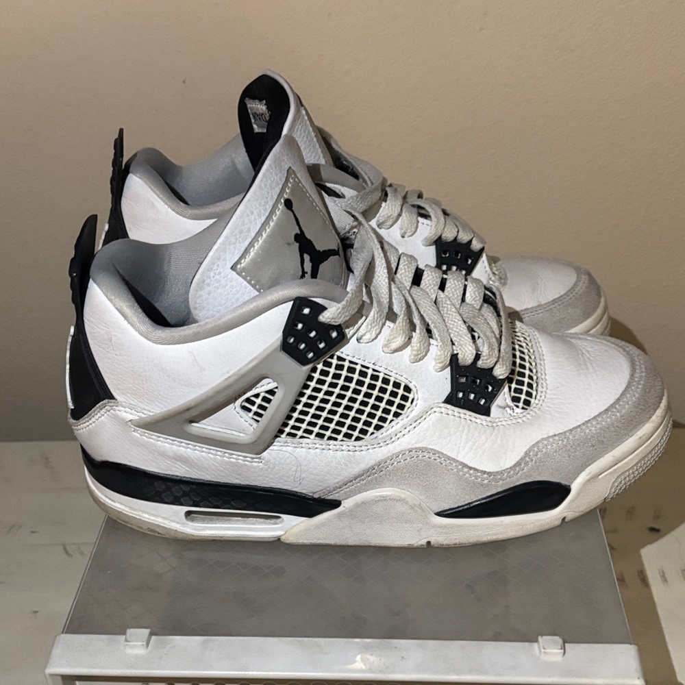 Nike Kids White and Black Sneakers